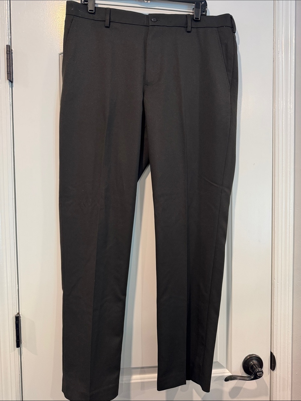 Van Heusen Traveler Slim Men’s Black Dress Pants Size 36x32